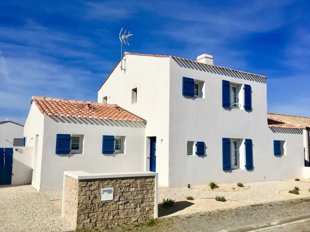 Maison neuve construite à Saint Gilles Croix de vie par Miguel Praud